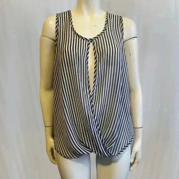 GUESS sleeveless striped infinity open back tank top black and white medium - Picture 8 of 12